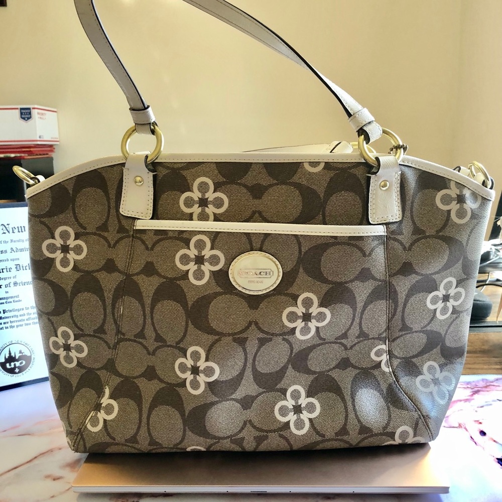 Coach Tan and White Tote